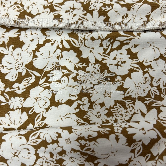 Stone Fox Swim Bikini - Picture 2 of 3